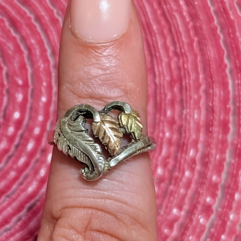 Black Hills Gold Leaf Ring